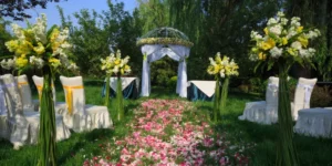 What Are the Top Outdoor Decorating Ideas for the Summer Season?