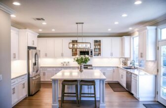 What Are the Most Efficient Ways to Organize Kitchen Cabinets?